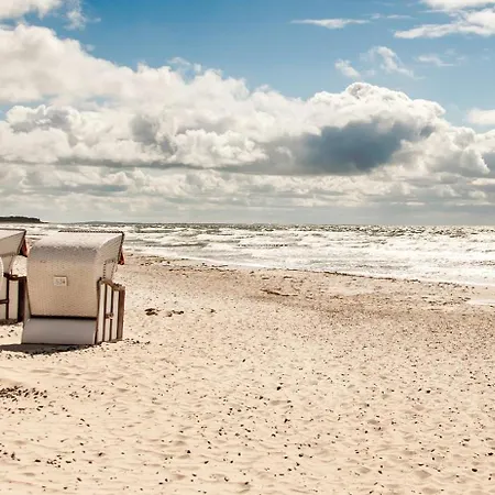 Ruegenherz Dachtraeume Atelierwohnung 1 - 4 Personen Apartament Parchtitz