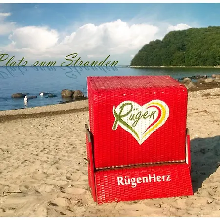 Ruegenherz Dachtraeume Atelierwohnung 1 - 4 Personen *