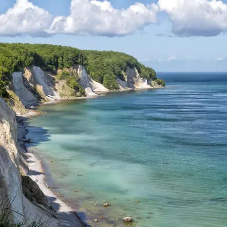Ruegenherz Dachtraeume Atelierwohnung 1 - 4 Personen *