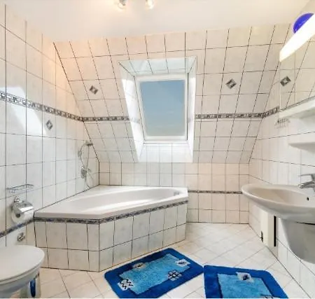 Ruegenherz Dachtraeume Atelierwohnung 1 - 4 Personen *