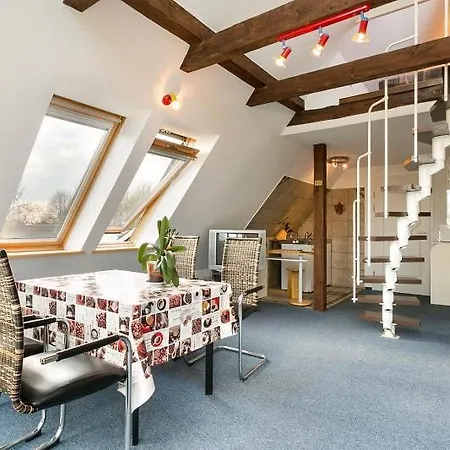 Ruegenherz Dachtraeume Atelierwohnung 1 - 4 Personen * Parchtitz