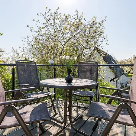 Ruegenherz Dachtraeume Atelierwohnung 1 - 4 Personen Parchtitz